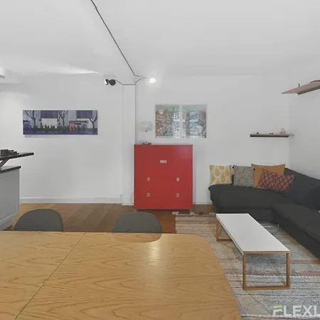 Spacious One-bedroom Just 1 Minute Walk From Montparnasse Train *