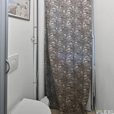 아파트 Spacious One-bedroom Just 1 Minute Walk From Montparnasse Train *